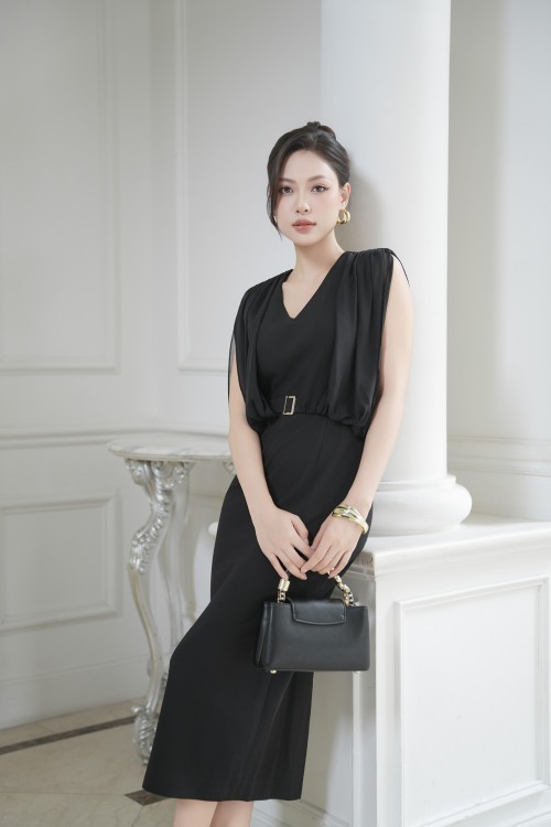 Sixdo Black Woven Pencil Dress